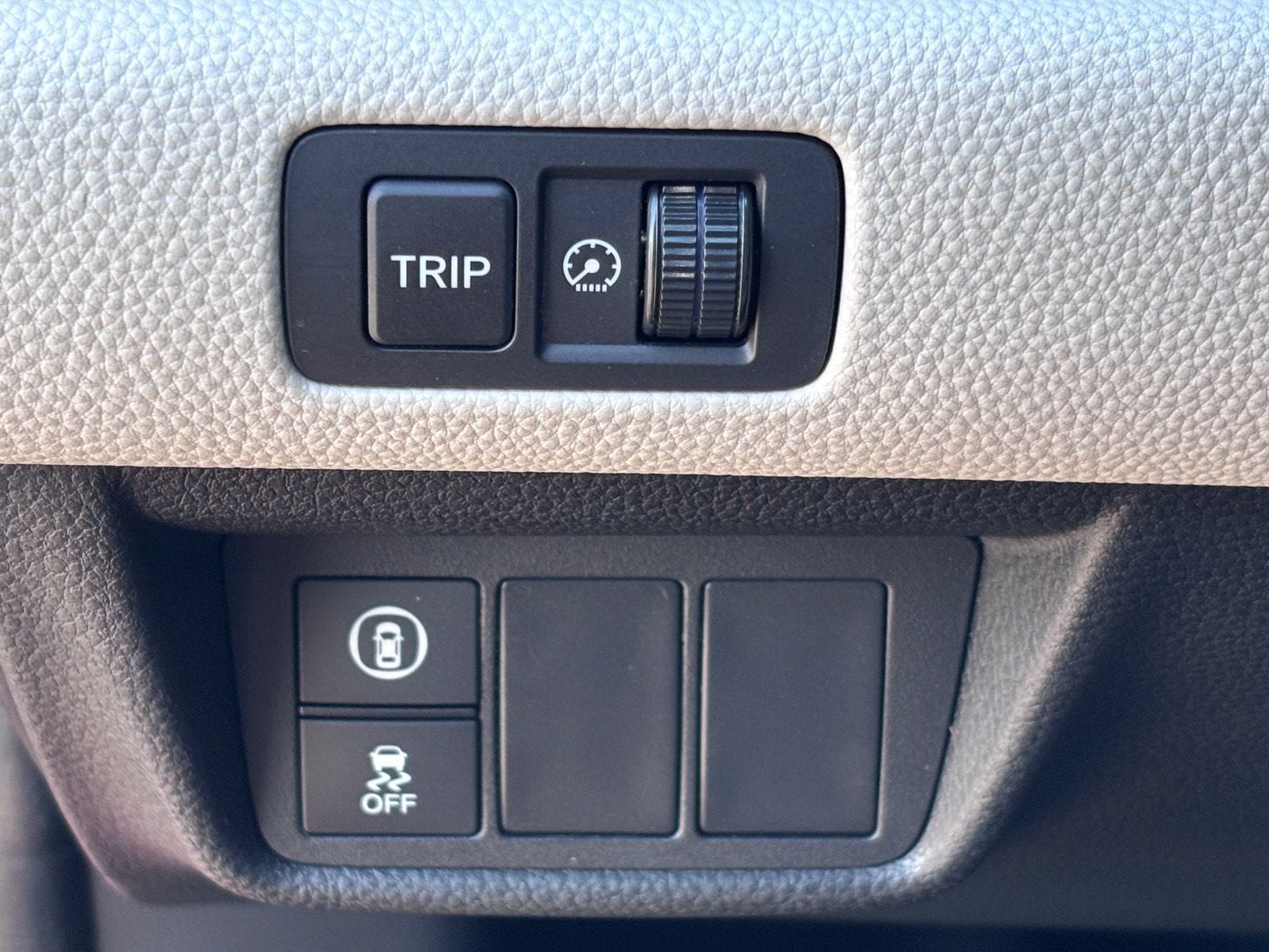 2018 Honda Accord LX - Photo 22
