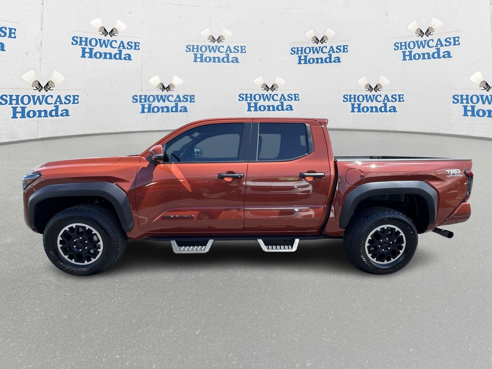 Used 2025 Toyota Tacoma TRD Off Road with VIN 3TMLB5JN1SM096879 for sale in Phoenix, AZ