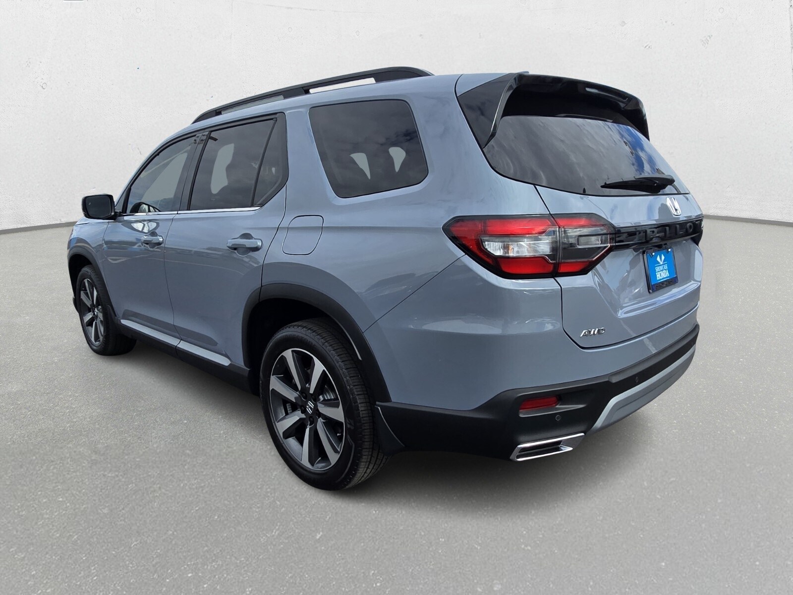 2025 Honda Pilot Touring photo 4