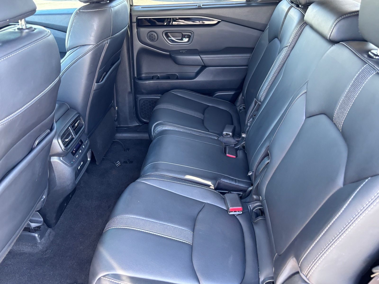 2023 Honda Pilot EX-L - Photo 16