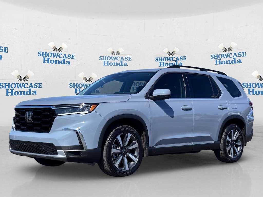 Certified 2025 Honda Pilot Touring SUV