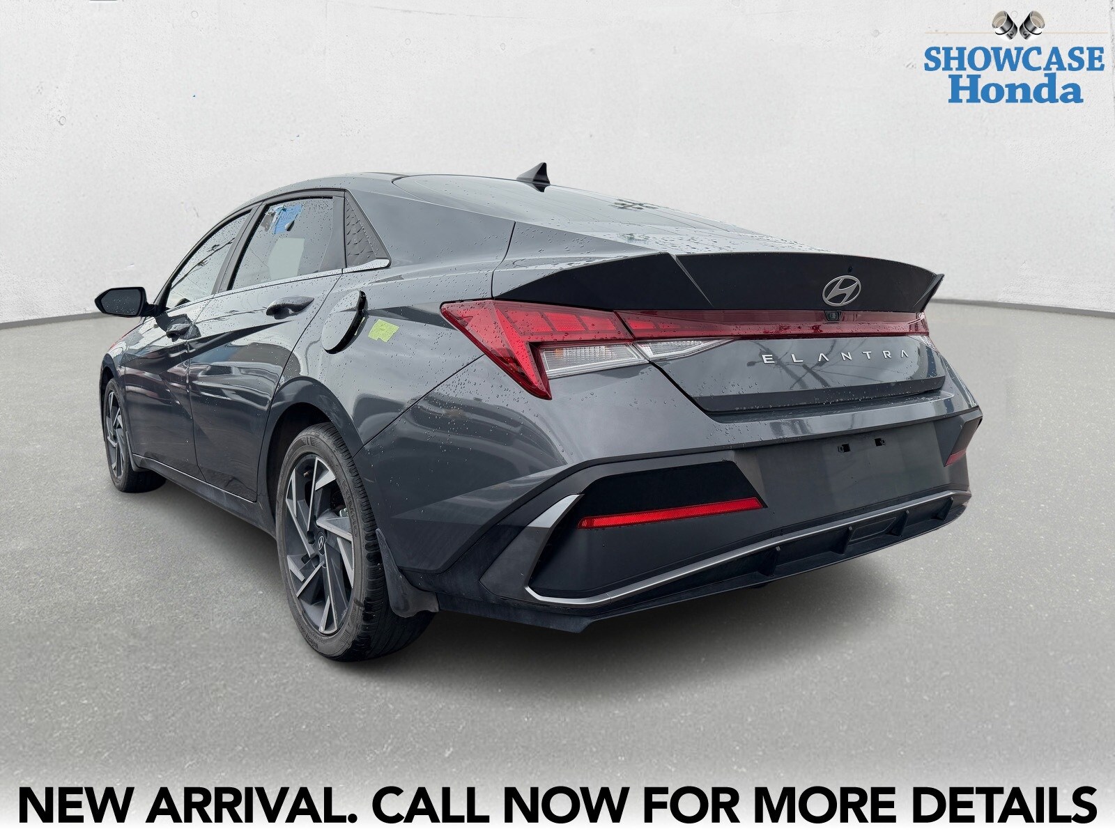 2024 Hyundai Elantra SEL Convenience photo 4