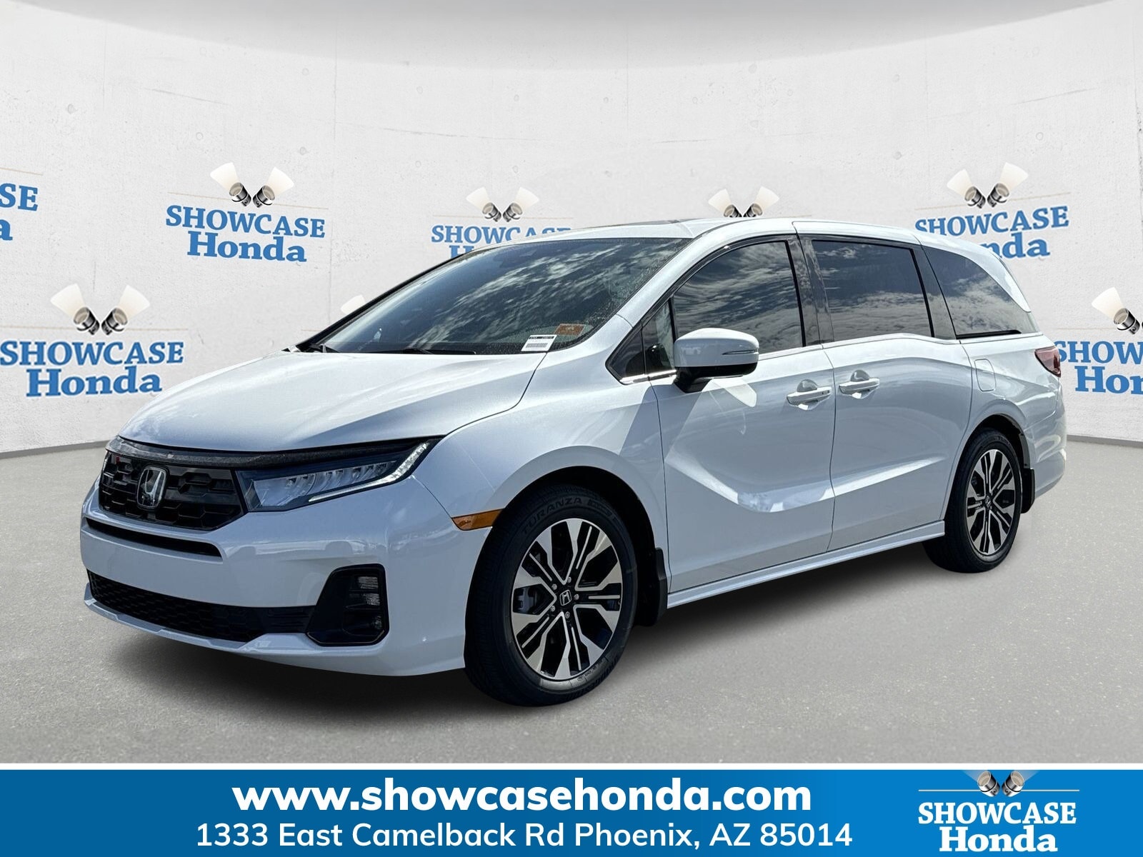 2026 Honda Odyssey Elite's photo