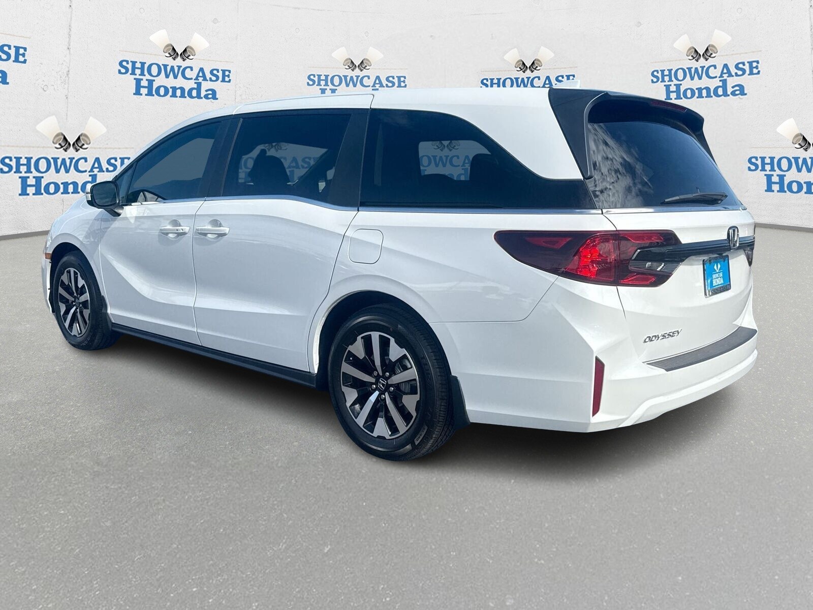 2026 Honda Odyssey EX-L photo 2