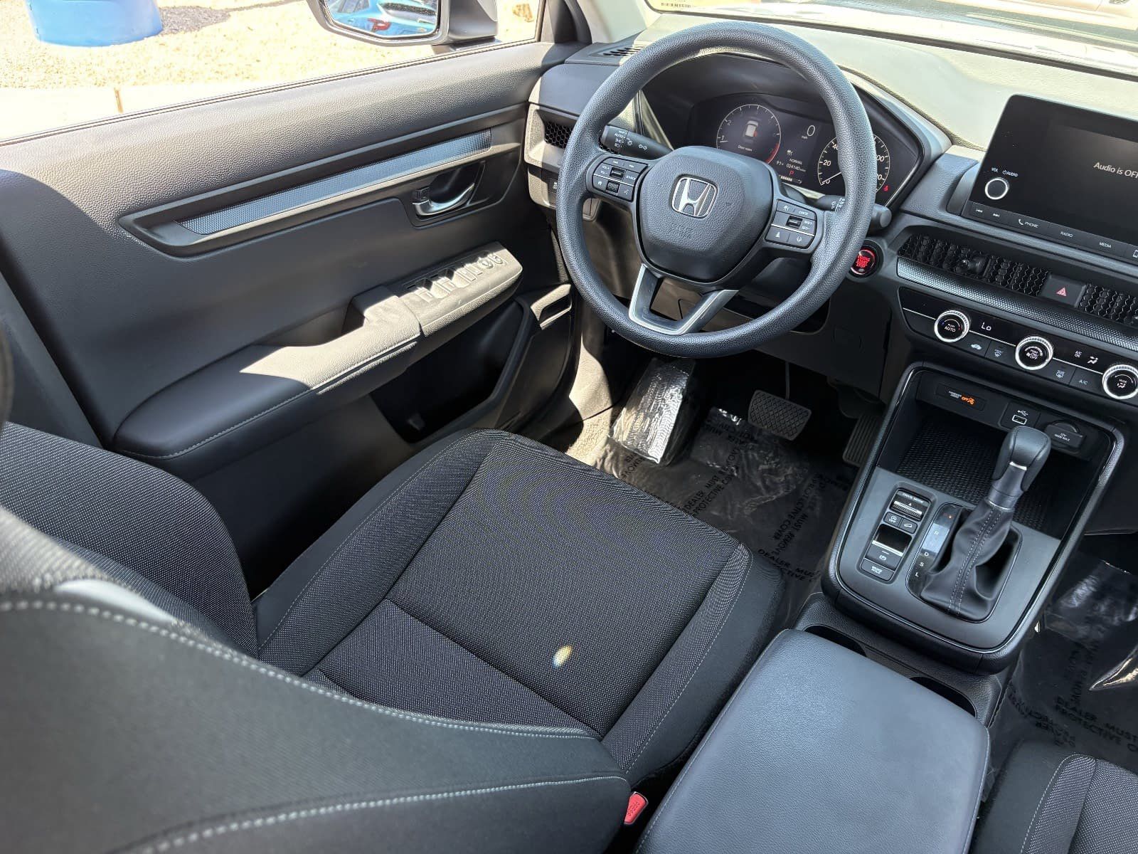 2024 Honda CR-V LX - Photo 17