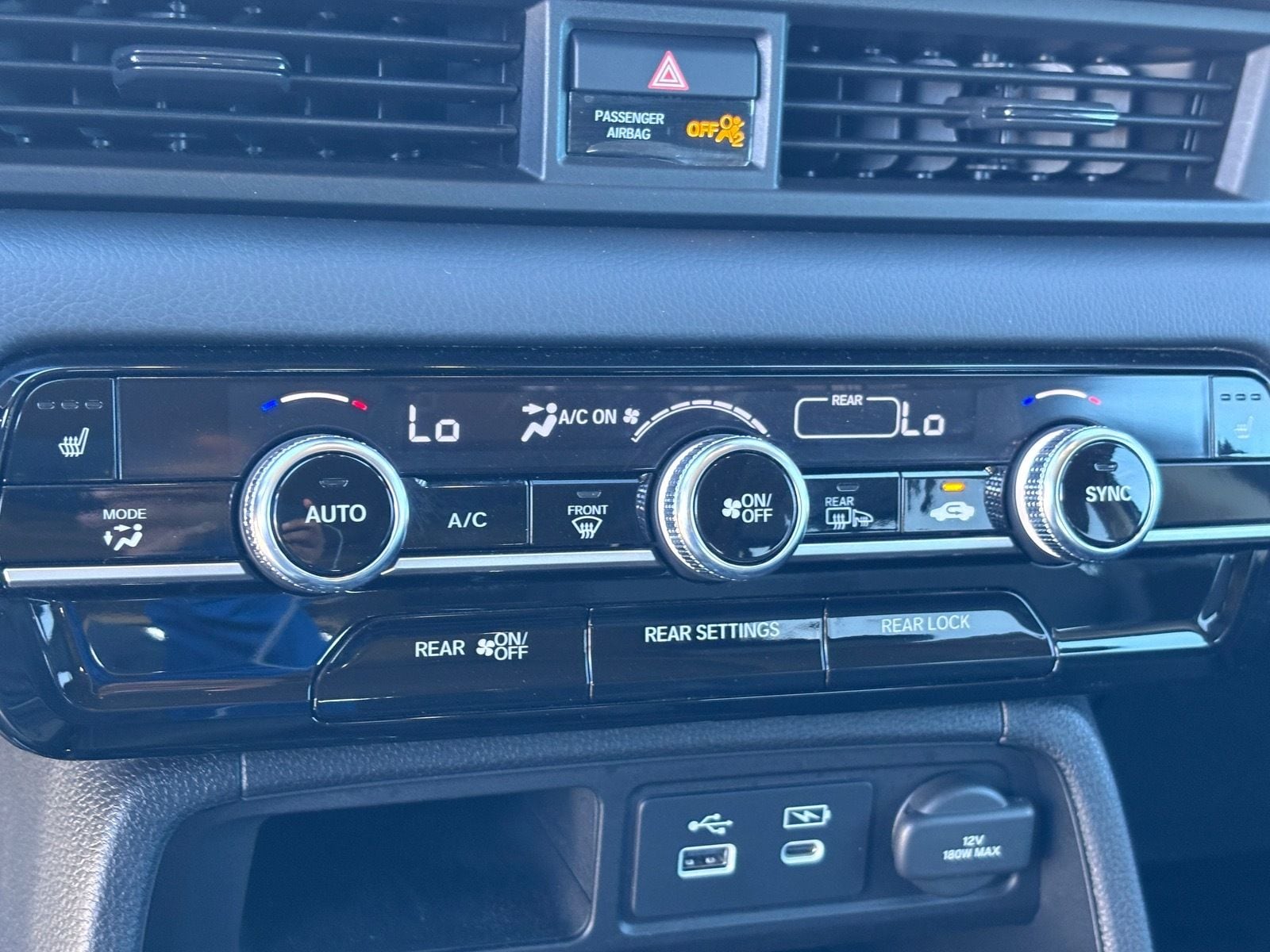 2025 Honda Pilot Touring - Photo 31
