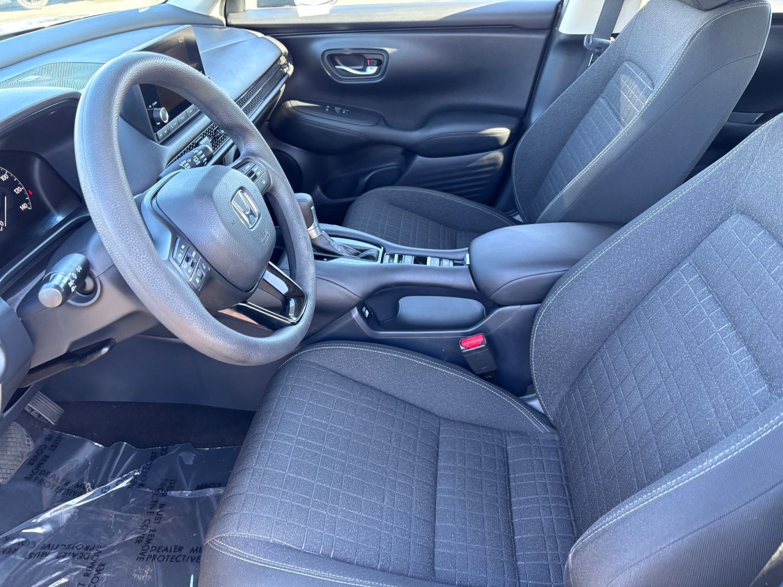 2023 Honda HR-V LX - Photo 17