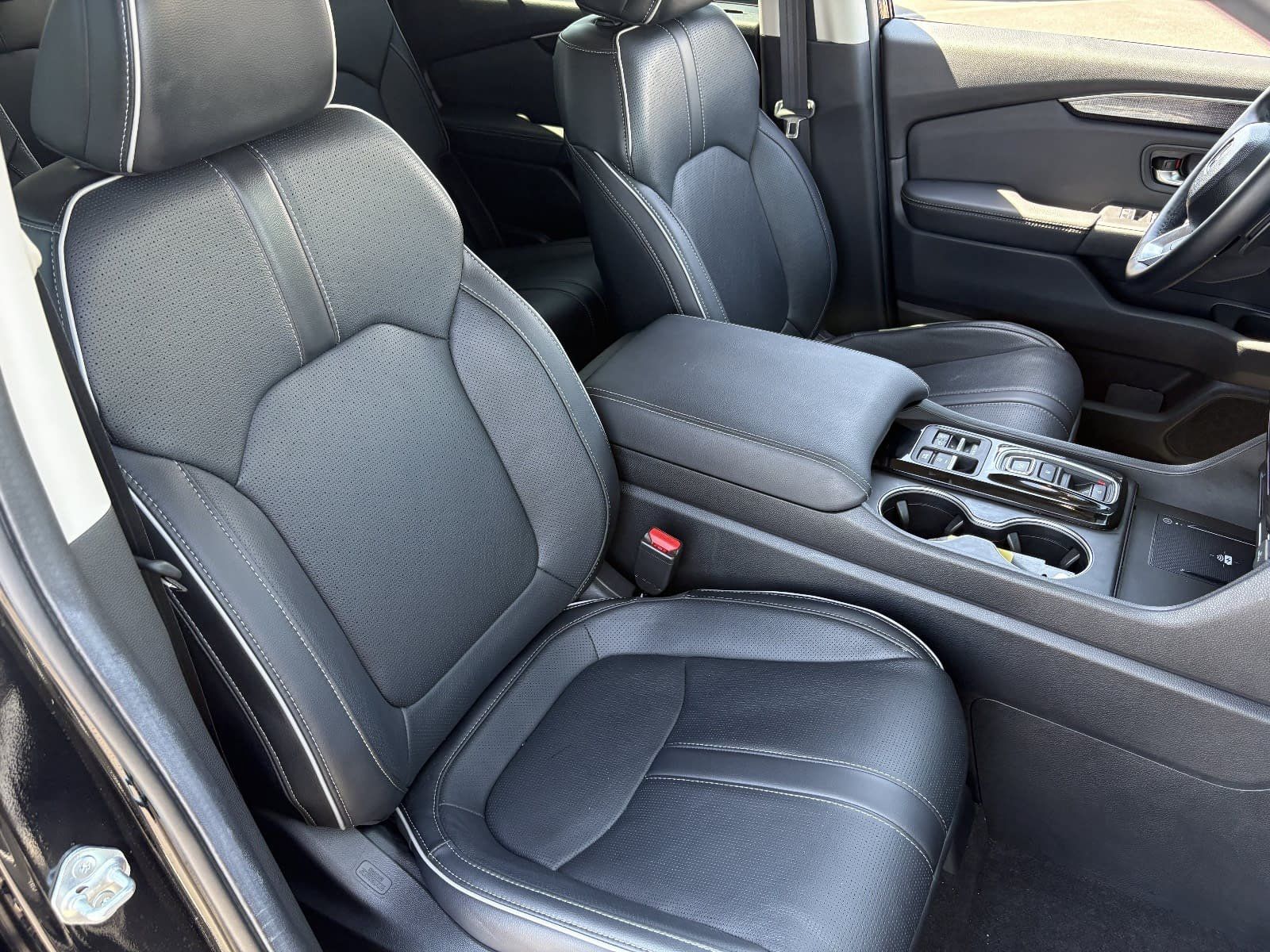 2025 Honda Pilot Elite - Photo 13