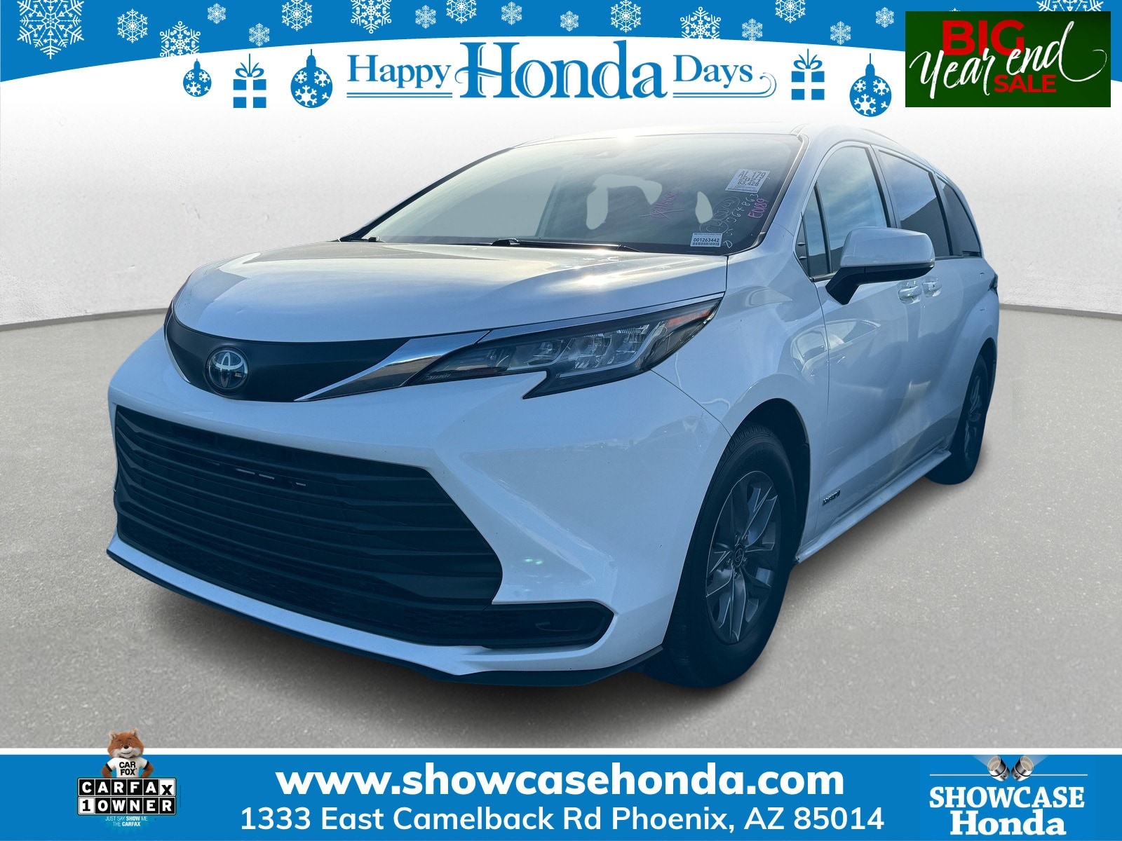 2021 Toyota Sienna LE's photo