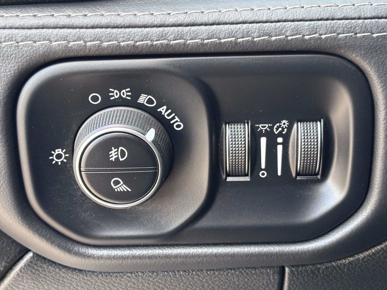2024 RAM Ram 2500 Pickup Laramie Limited - Photo 22