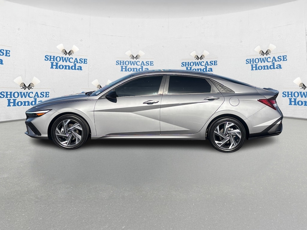 Used 2025 Hyundai Elantra SEL Sport Sedan