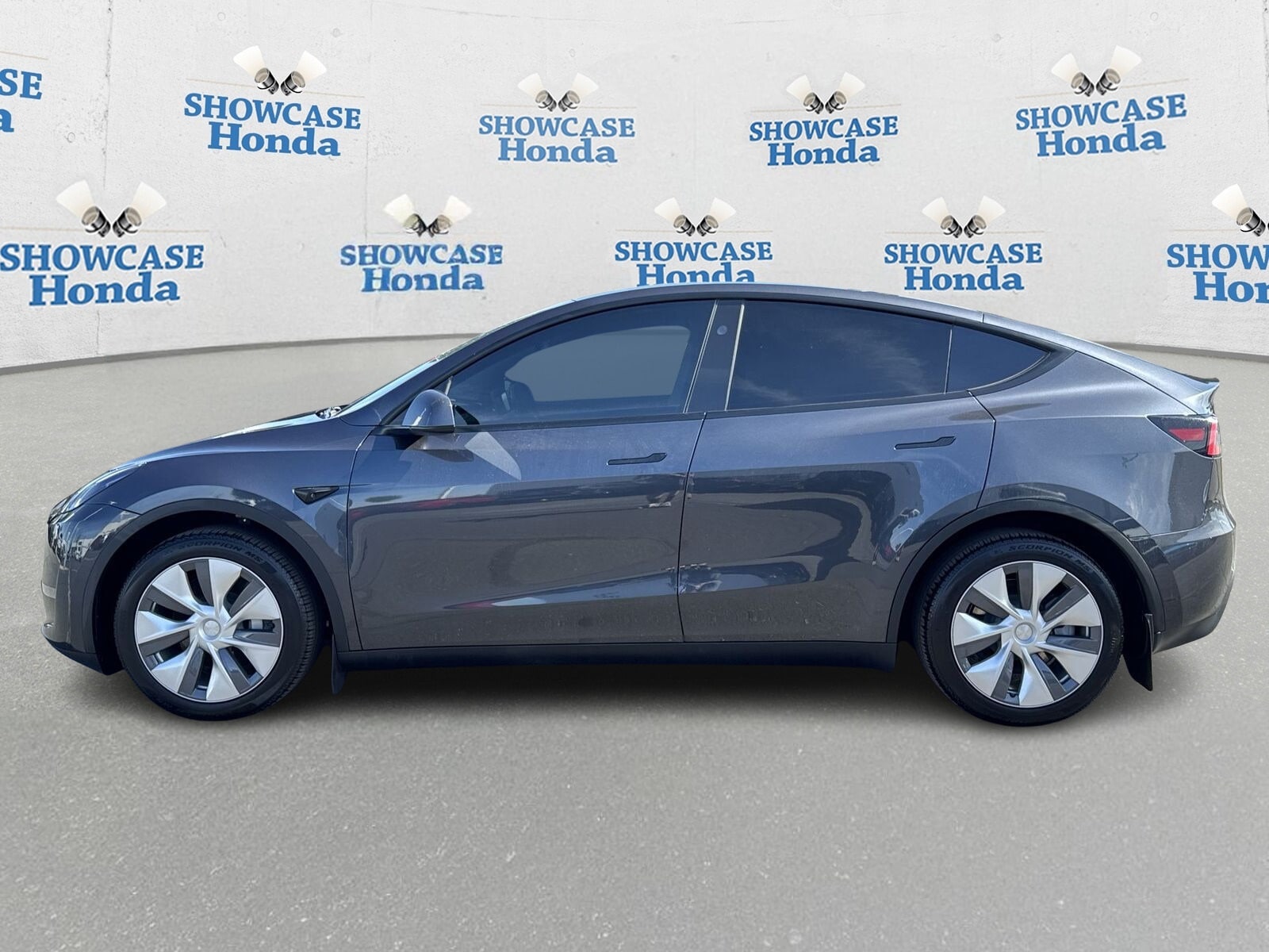 Used 2024 Tesla Model Y Long Range with VIN 7SAYGDEEXRA269440 for sale in Northfield, Minnesota