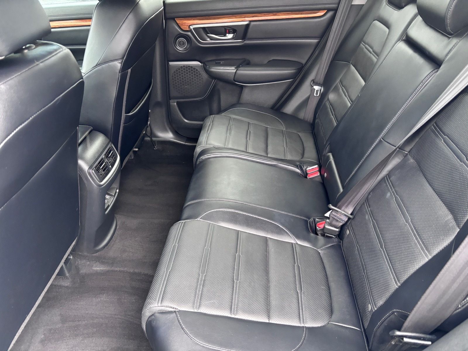2018 Honda CR-V Touring - Photo 16