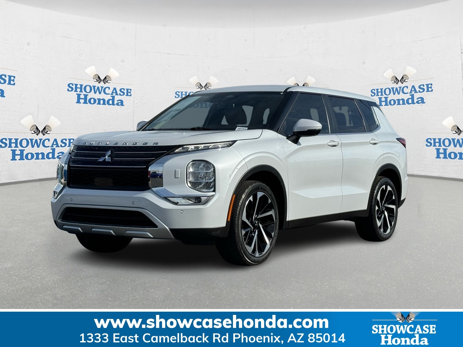 2022 Mitsubishi Outlander SE's photo