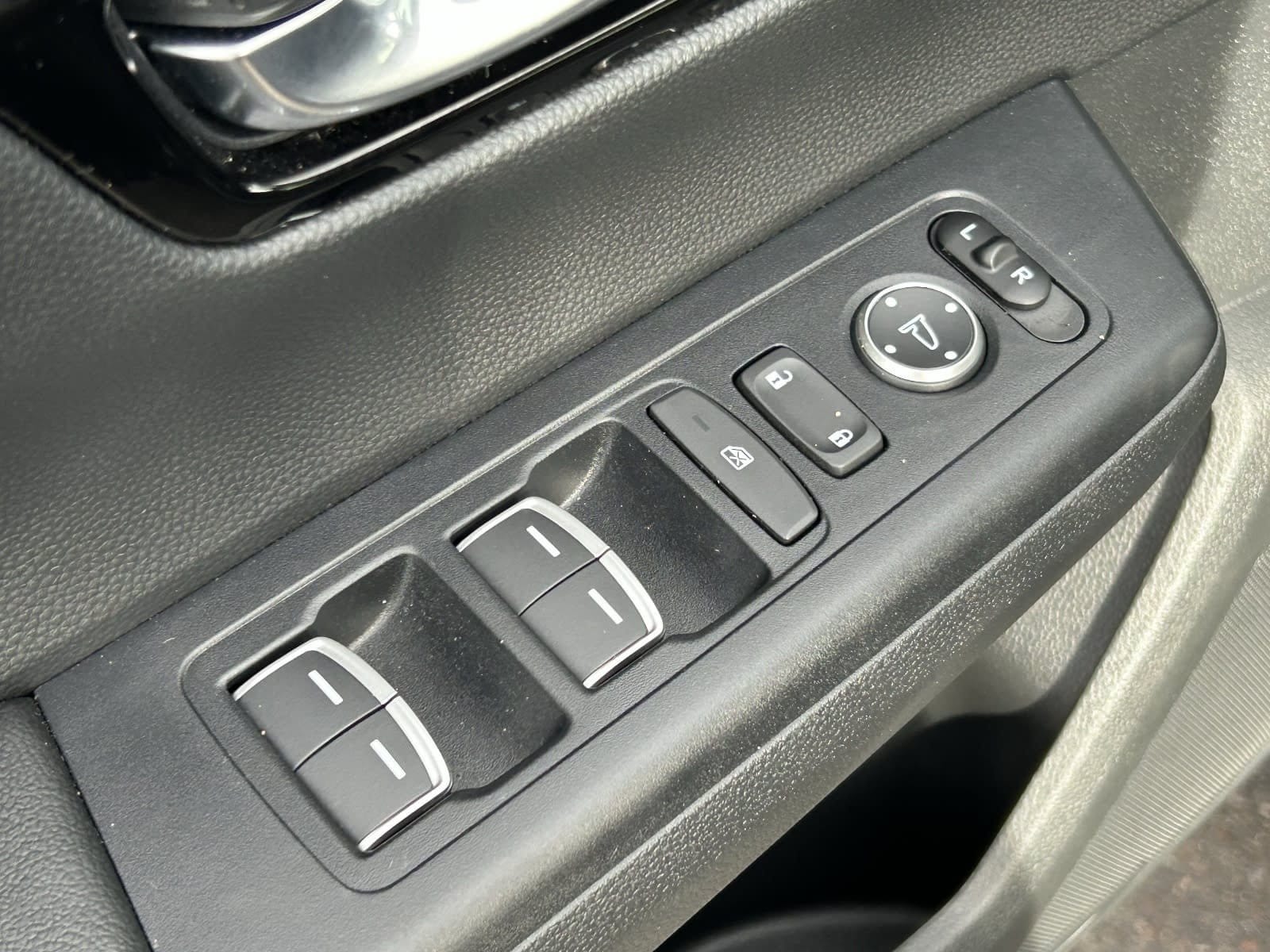 2026 Honda CR-V EX-L - Photo 26