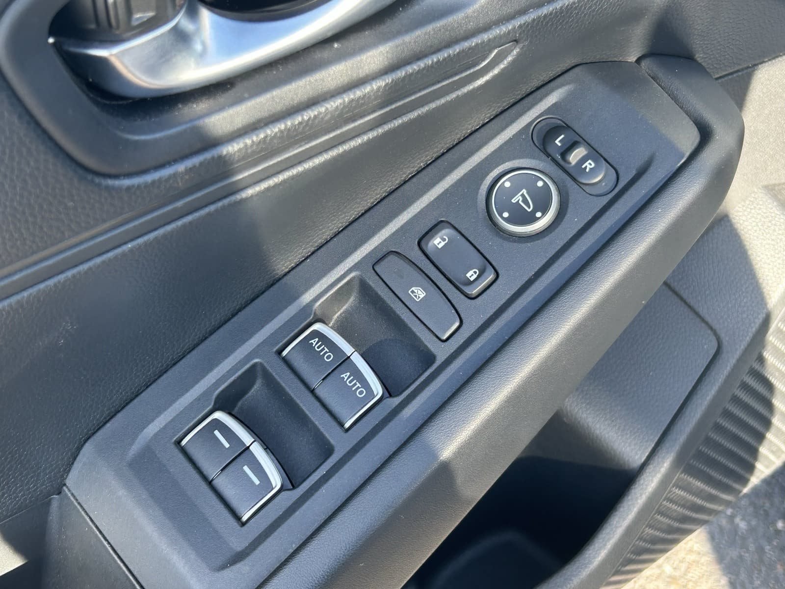 2023 Honda Accord LX - Photo 24