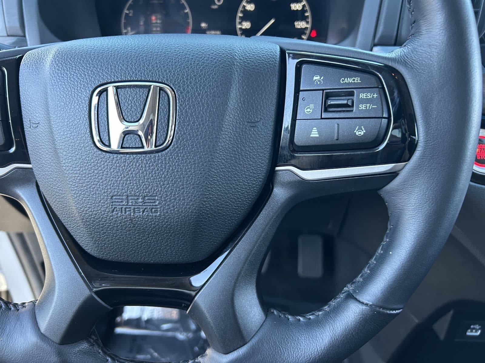 2025 Honda Odyssey Elite - Photo 28