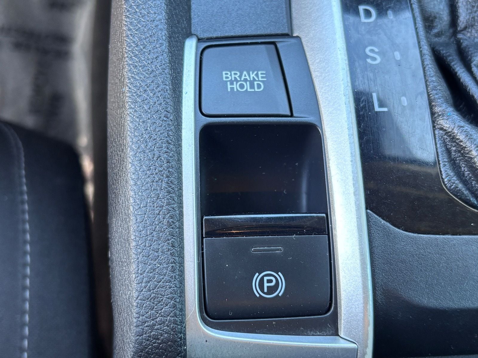2019 Honda Civic LX - Photo 30