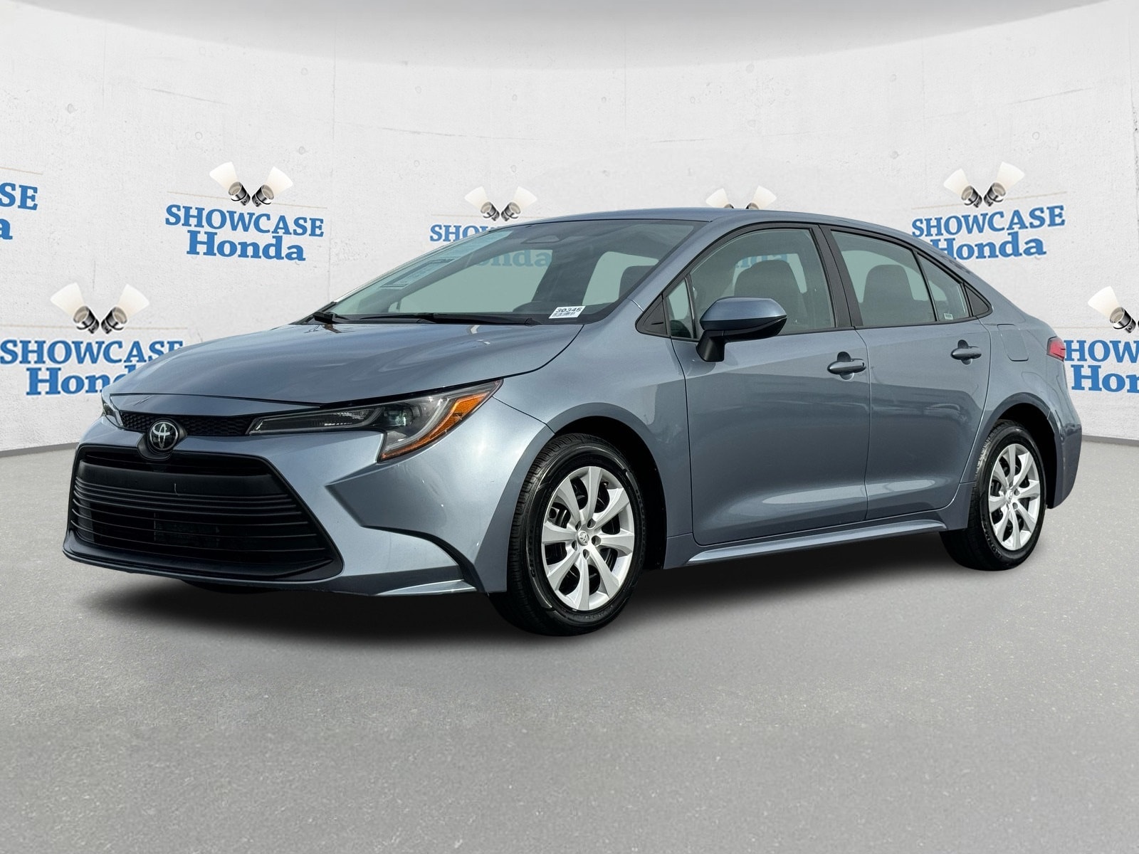 Used 2024 Toyota Corolla LE with VIN 5YFB4MDE4RP151114 for sale in Northfield, Minnesota