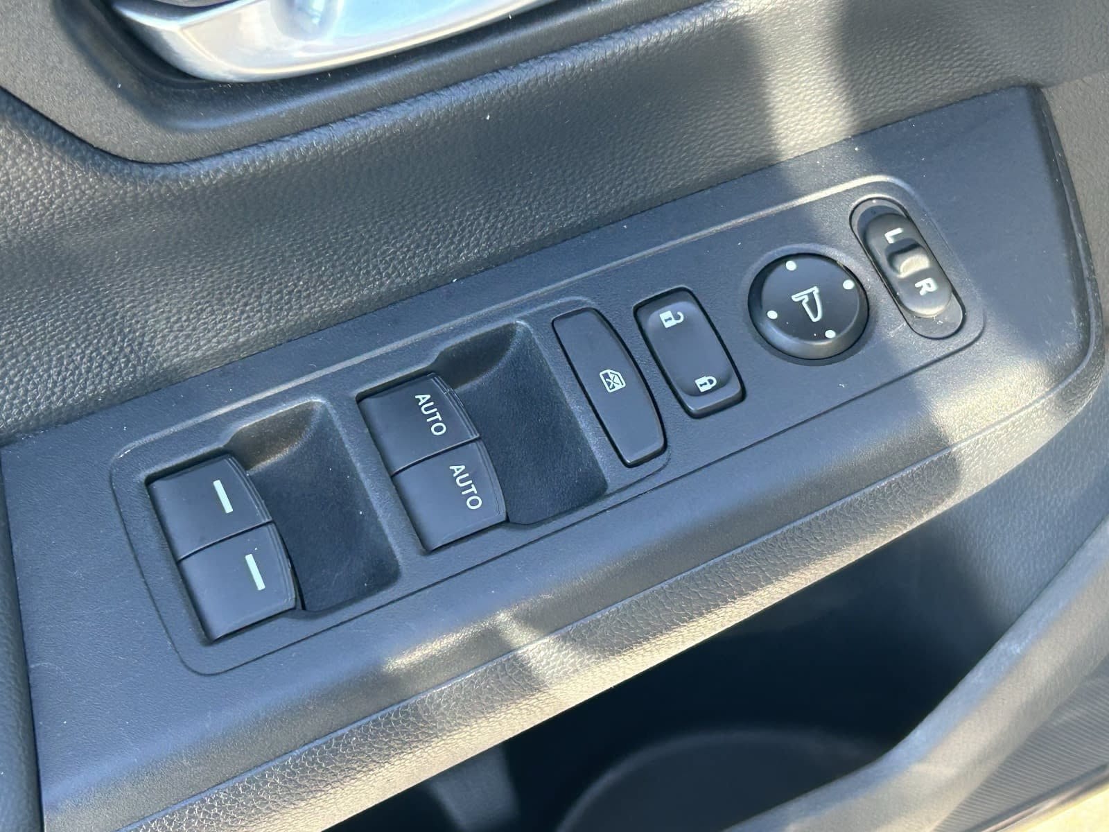 2023 Honda CR-V EX - Photo 26