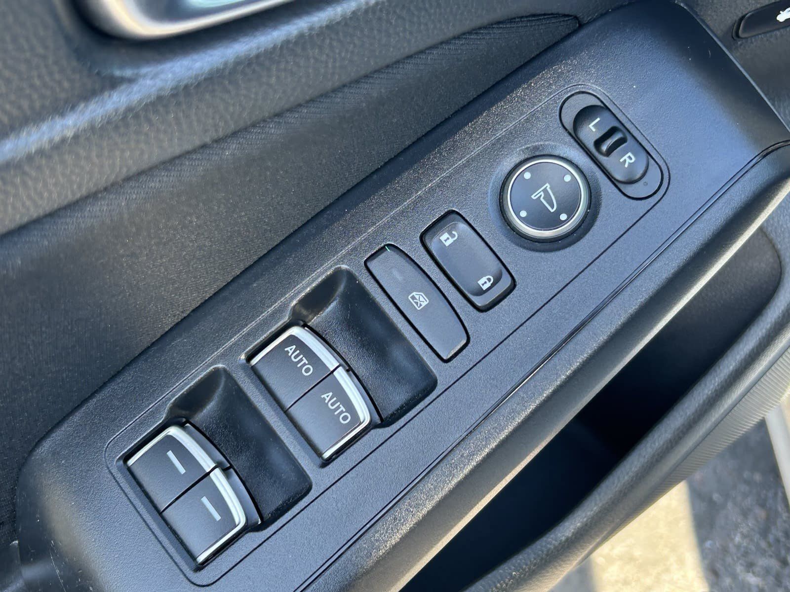 2025 Honda Civic Sport - Photo 19