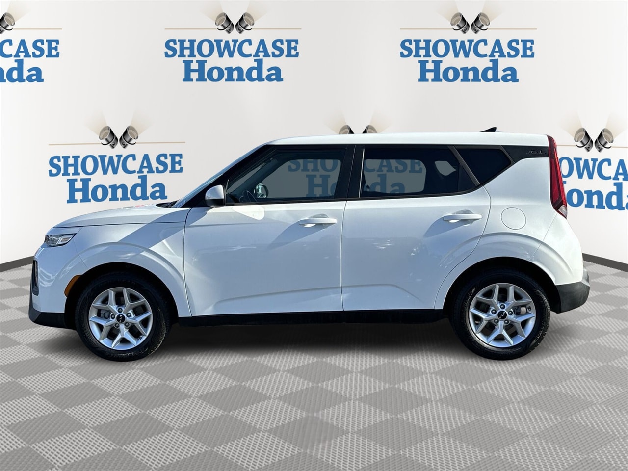 Used 2022 Kia Soul LX with VIN KNDJ23AU5N7158026 for sale in Phoenix, AZ