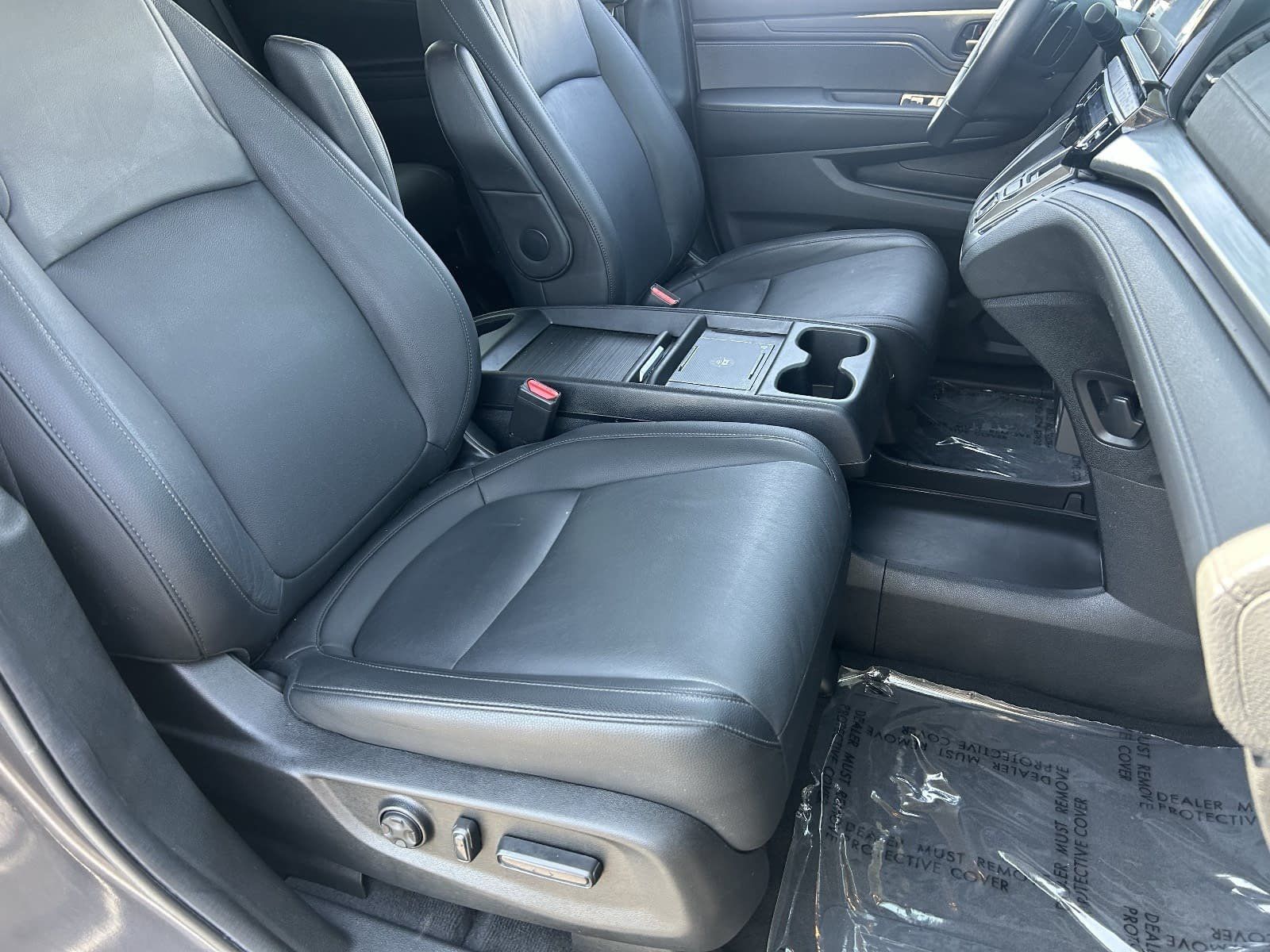 2025 Honda Odyssey EX-L - Photo 13