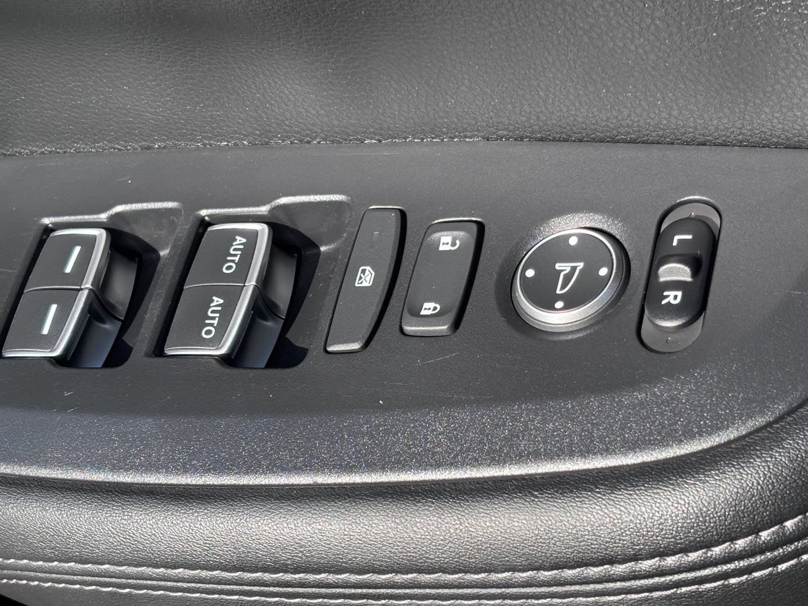 2025 Honda HR-V EX-L - Photo 21