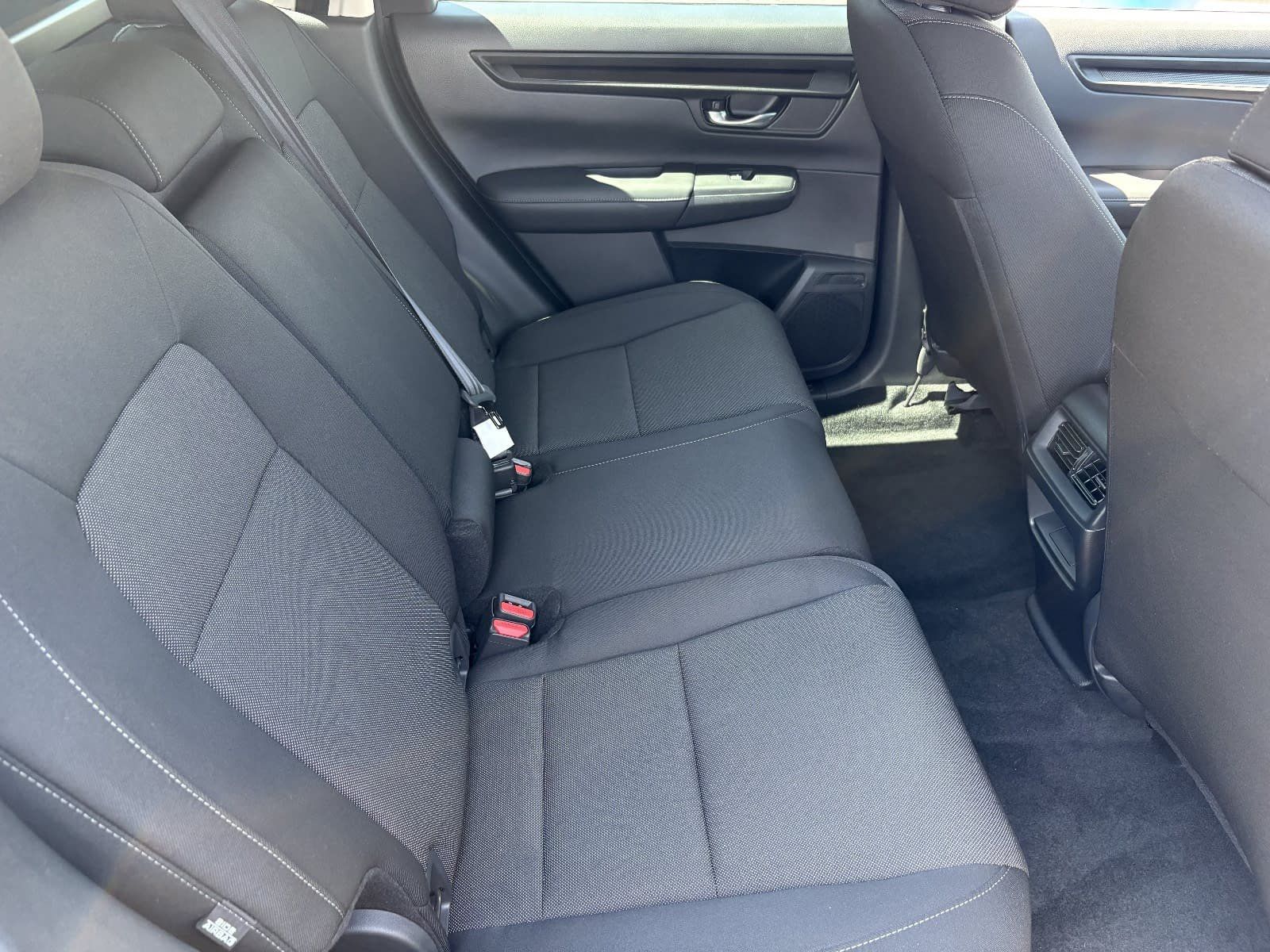 2024 Honda CR-V LX - Photo 14