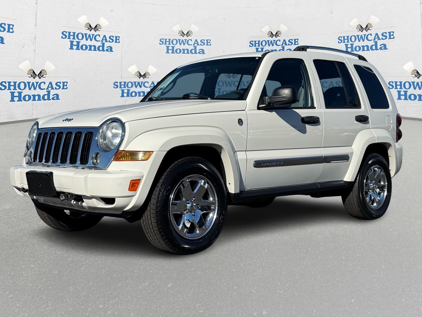 Used 2005 Jeep Liberty Limited with VIN 1J8GL58K75W597279 for sale in Phoenix, AZ
