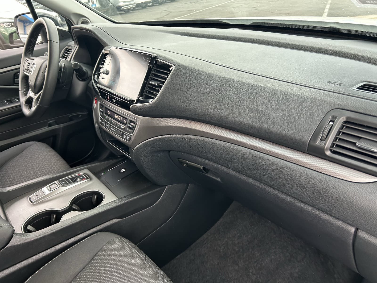 2024 Honda Ridgeline Sport - Photo 14