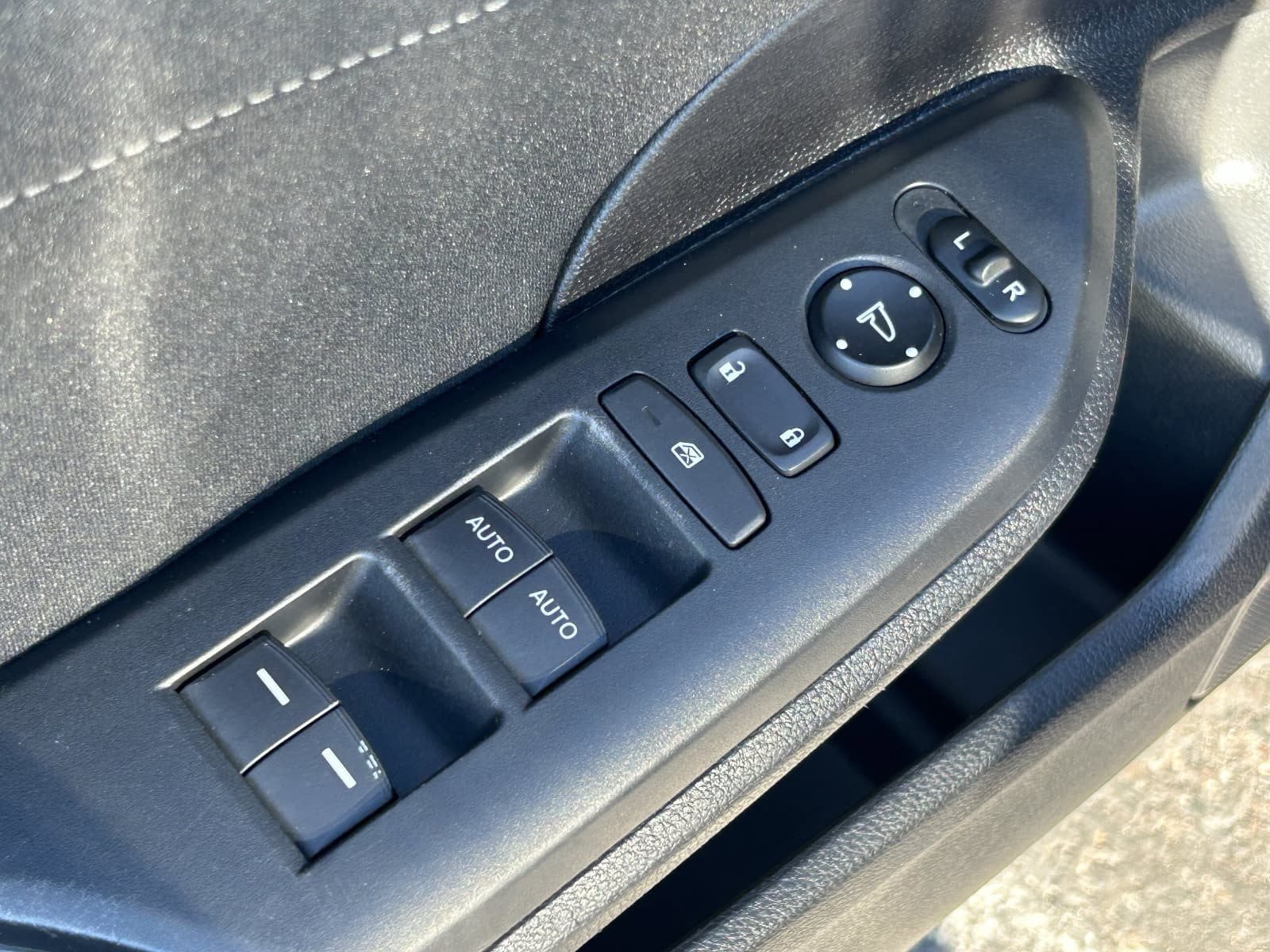 2017 Honda Civic Hatchback EX - Photo 25
