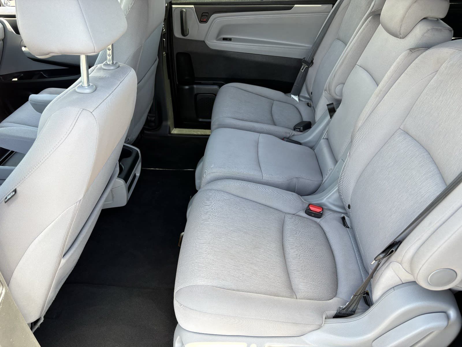 2024 Honda Odyssey EX - Photo 18
