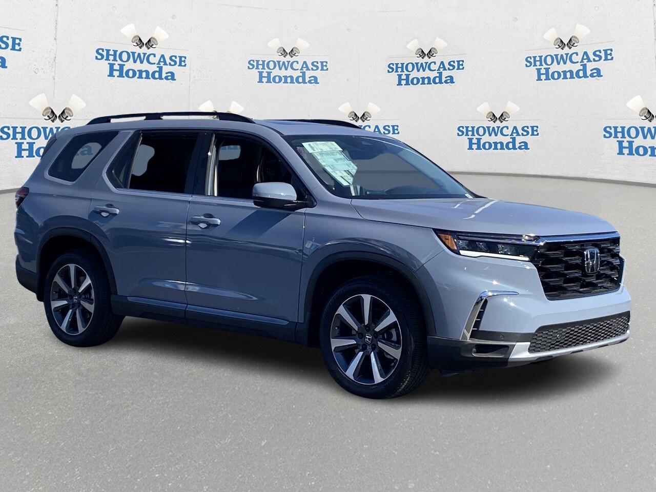 2025 Honda Pilot Touring photo 4