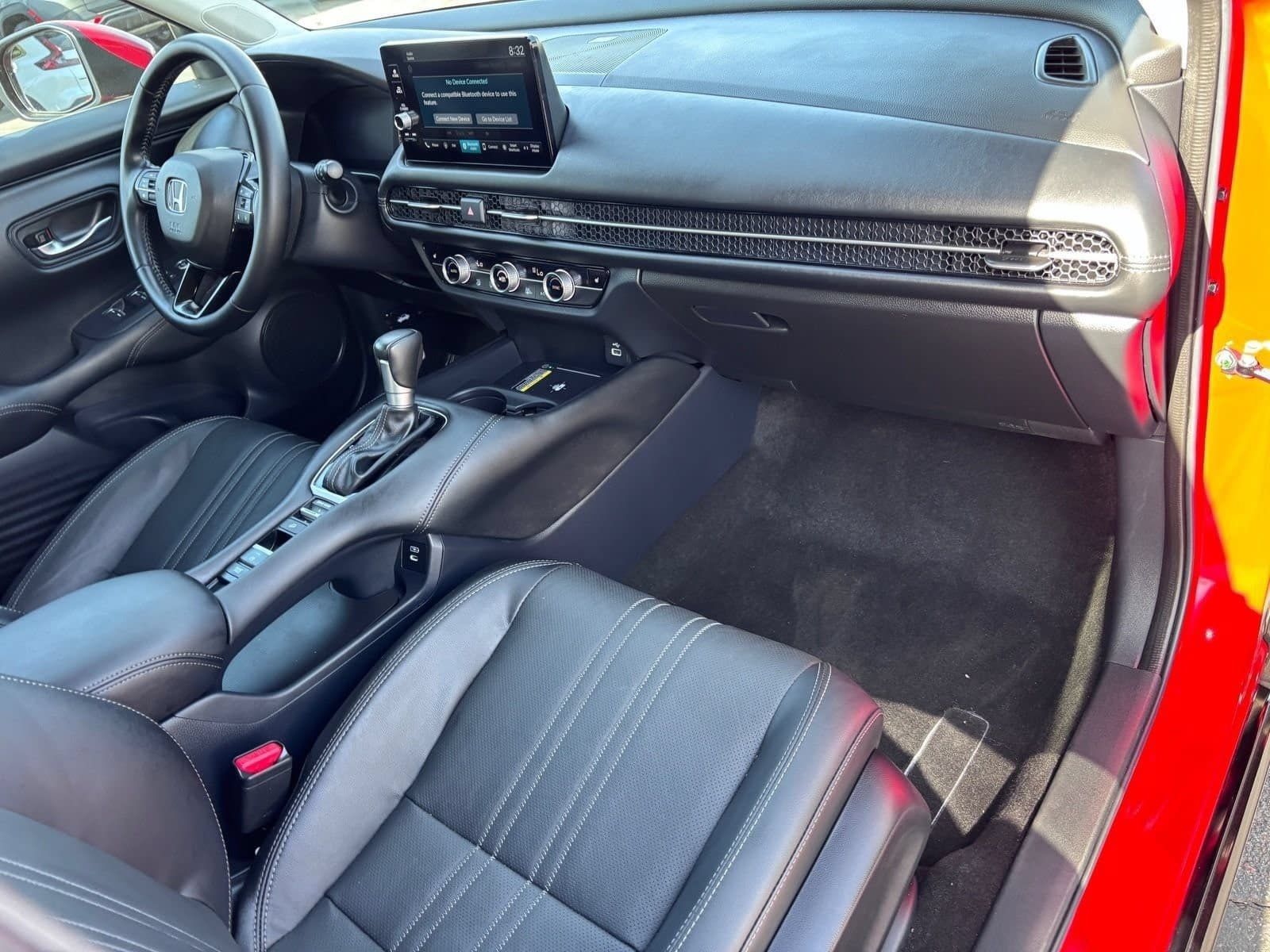 2025 Honda HR-V EX-L - Photo 12