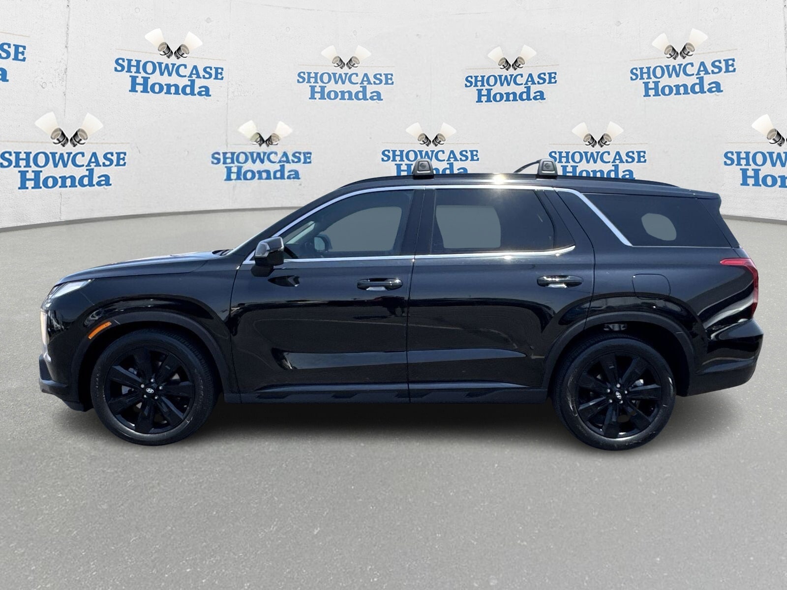 Used 2024 Hyundai Palisade XRT with VIN KM8R34GE0RU767579 for sale in Phoenix, AZ
