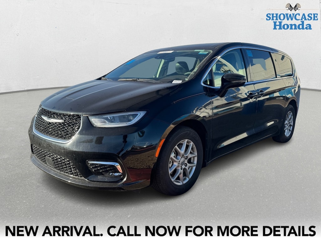 Used 2024 Chrysler Pacifica Touring L Van Passenger Van