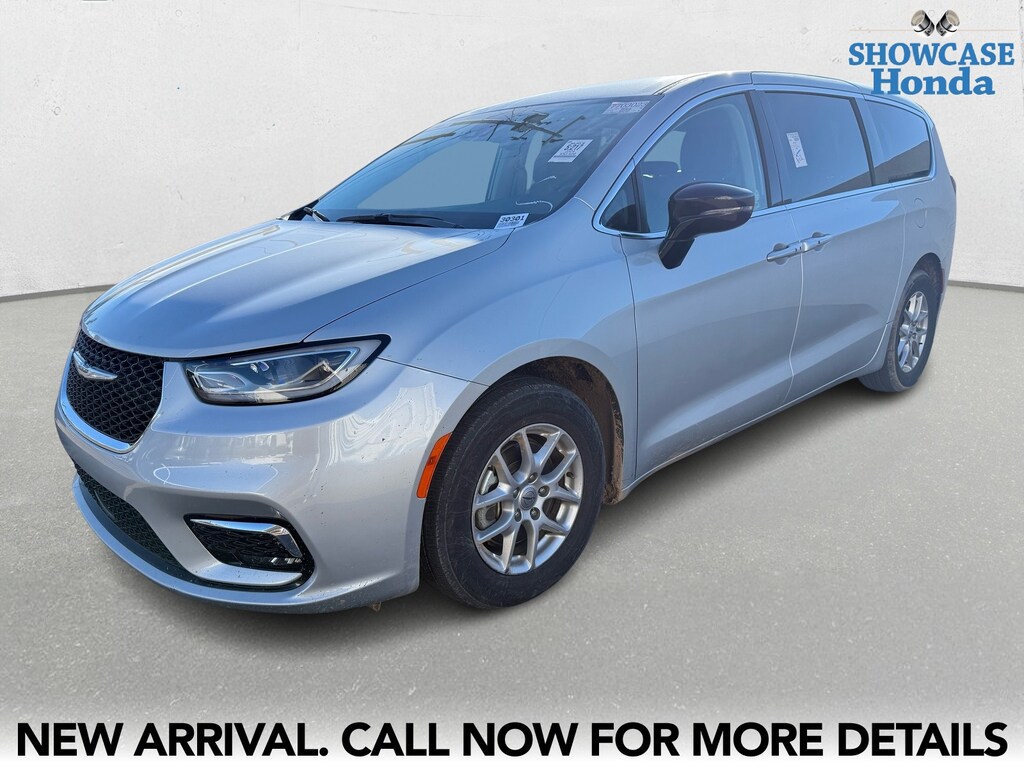 Used 2024 Chrysler Pacifica Touring L Van Passenger Van