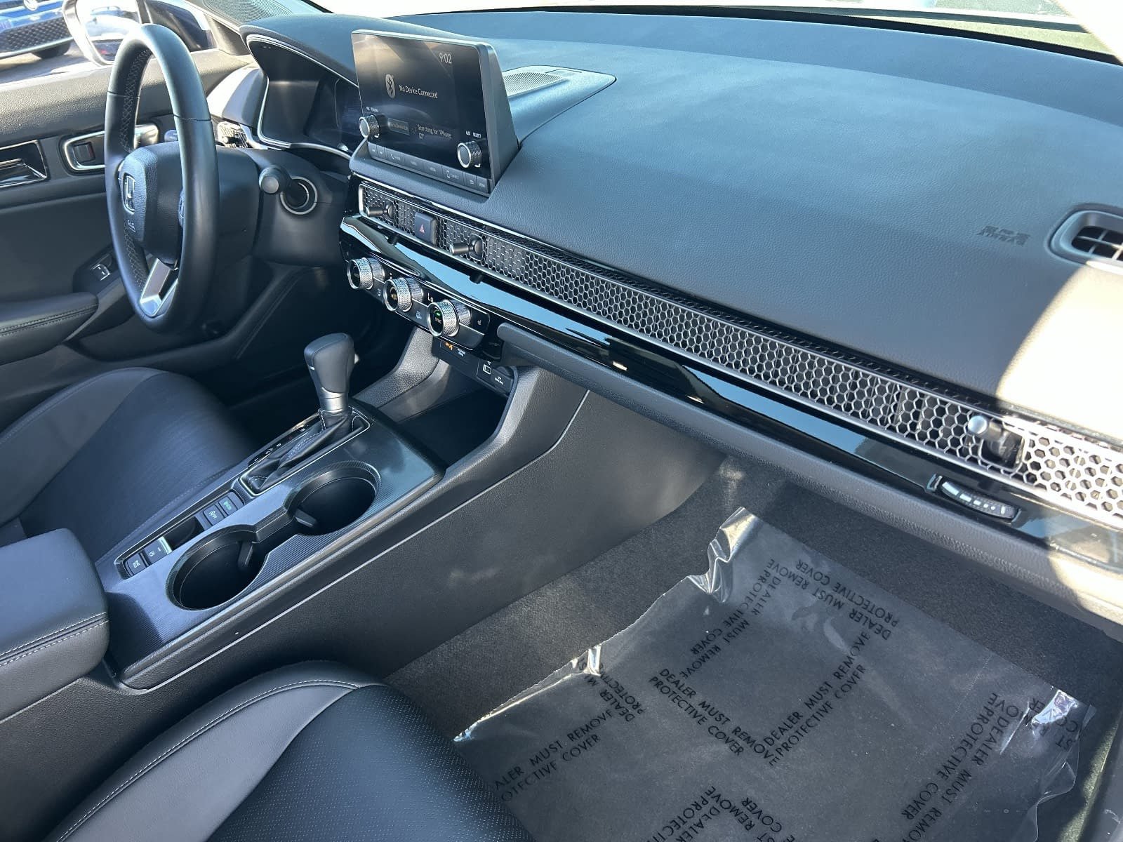 2024 Honda Civic Hatchback EX-L - Photo 16
