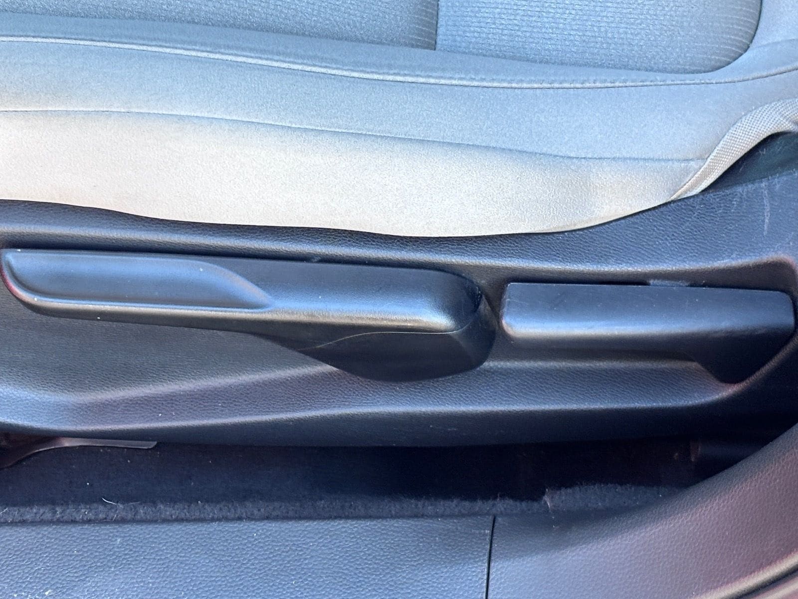 2018 Honda Accord LX - Photo 19