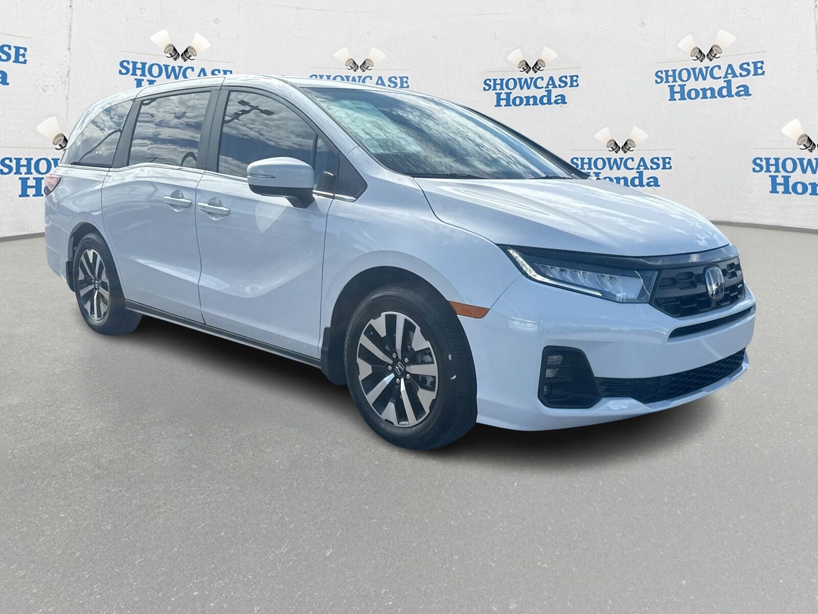 2026 Honda Odyssey EX-L photo 4
