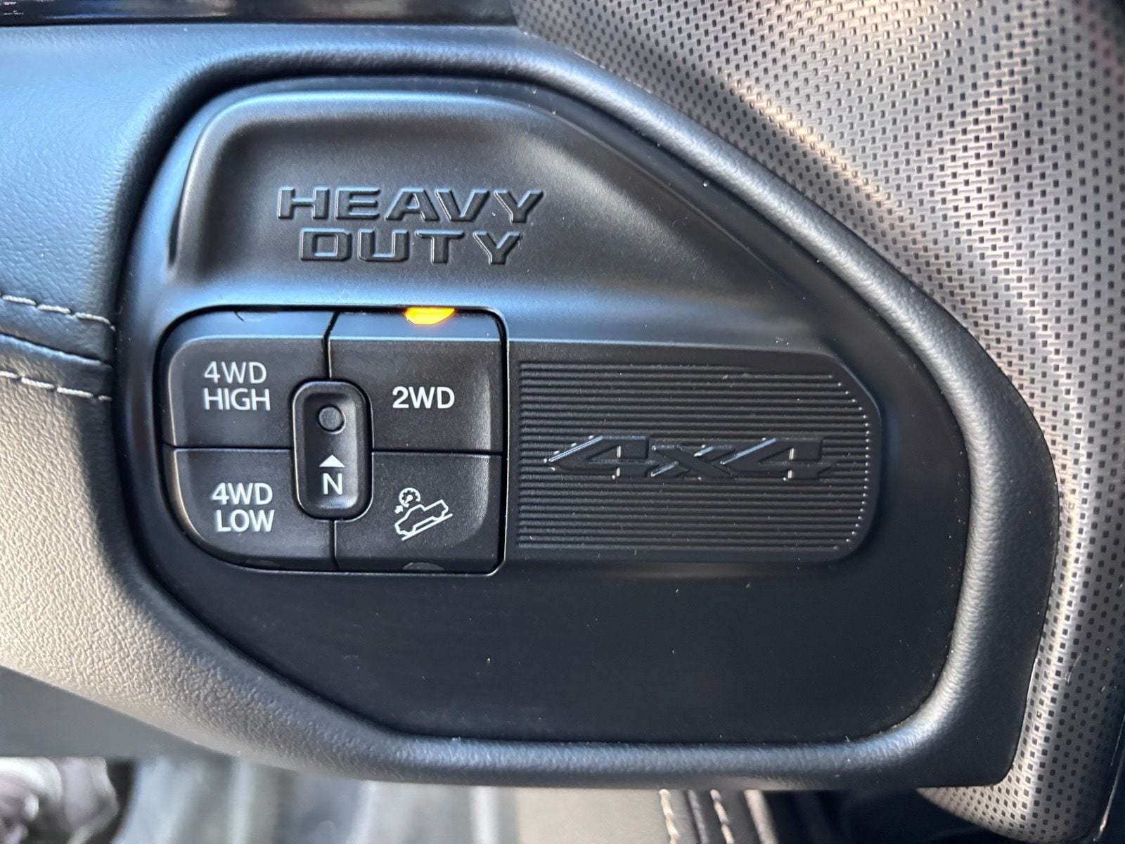 2024 RAM Ram 2500 Pickup Laramie Limited - Photo 33