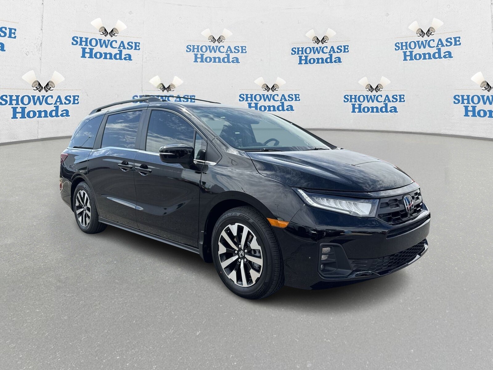 2026 Honda Odyssey EX-L photo 3