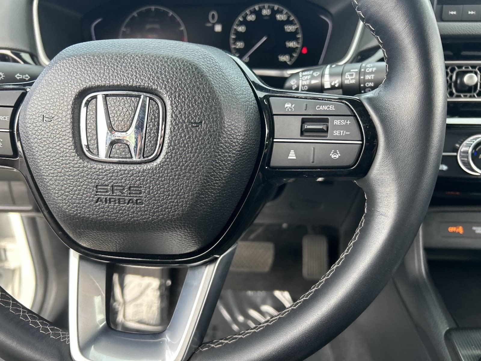 2024 Honda Civic Hatchback EX-L - Photo 28