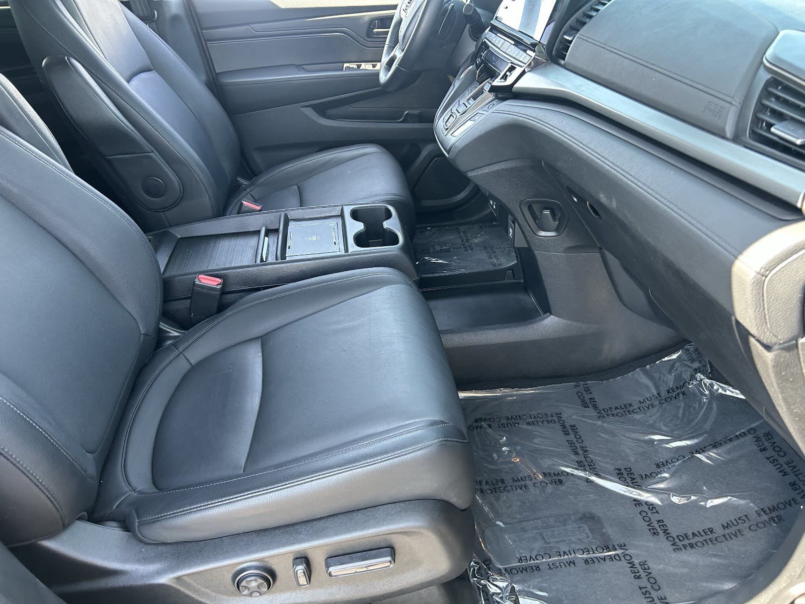 2025 Honda Odyssey EX-L - Photo 14