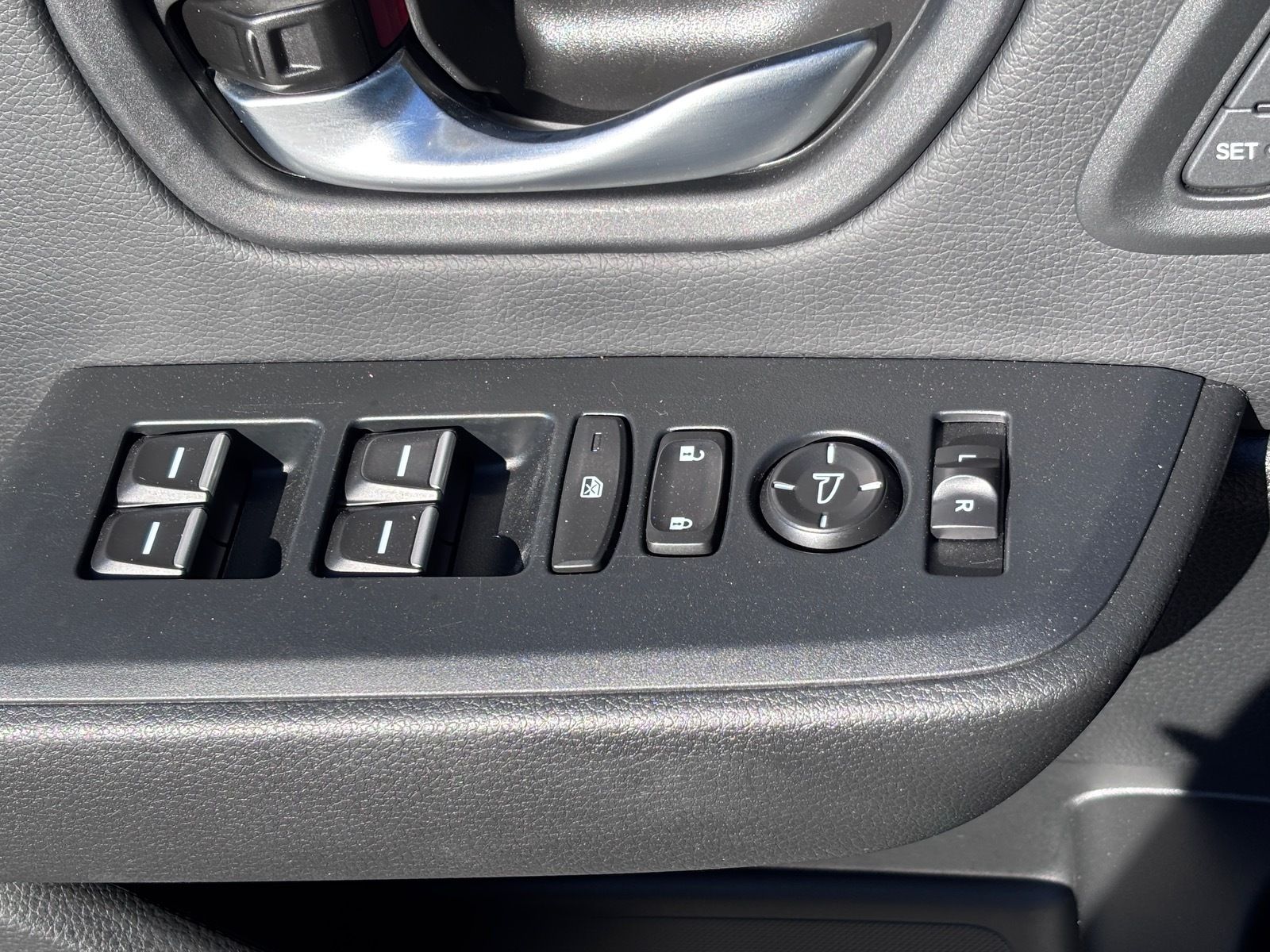 2025 Honda Pilot Touring - Photo 22