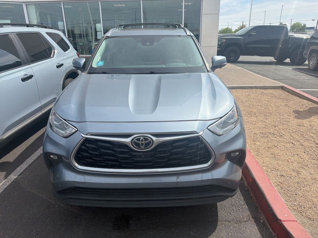 Used 2023 Toyota Highlander Limited SUV