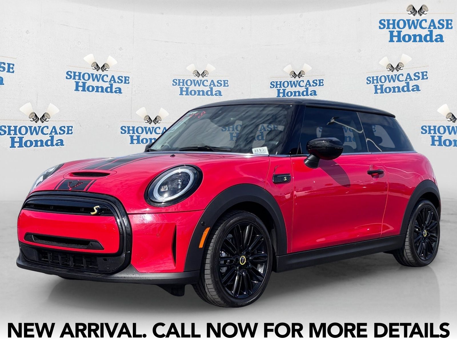 Used 2024 MINI Hardtop 2 Door SE with VIN WMW13DJ0XR2V40553 for sale in Phoenix, AZ