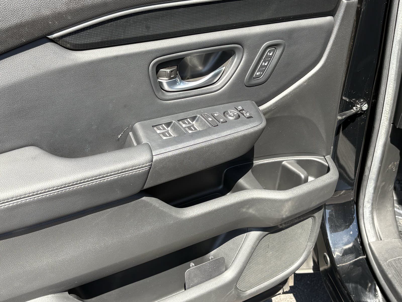 2025 Honda Pilot Elite - Photo 22