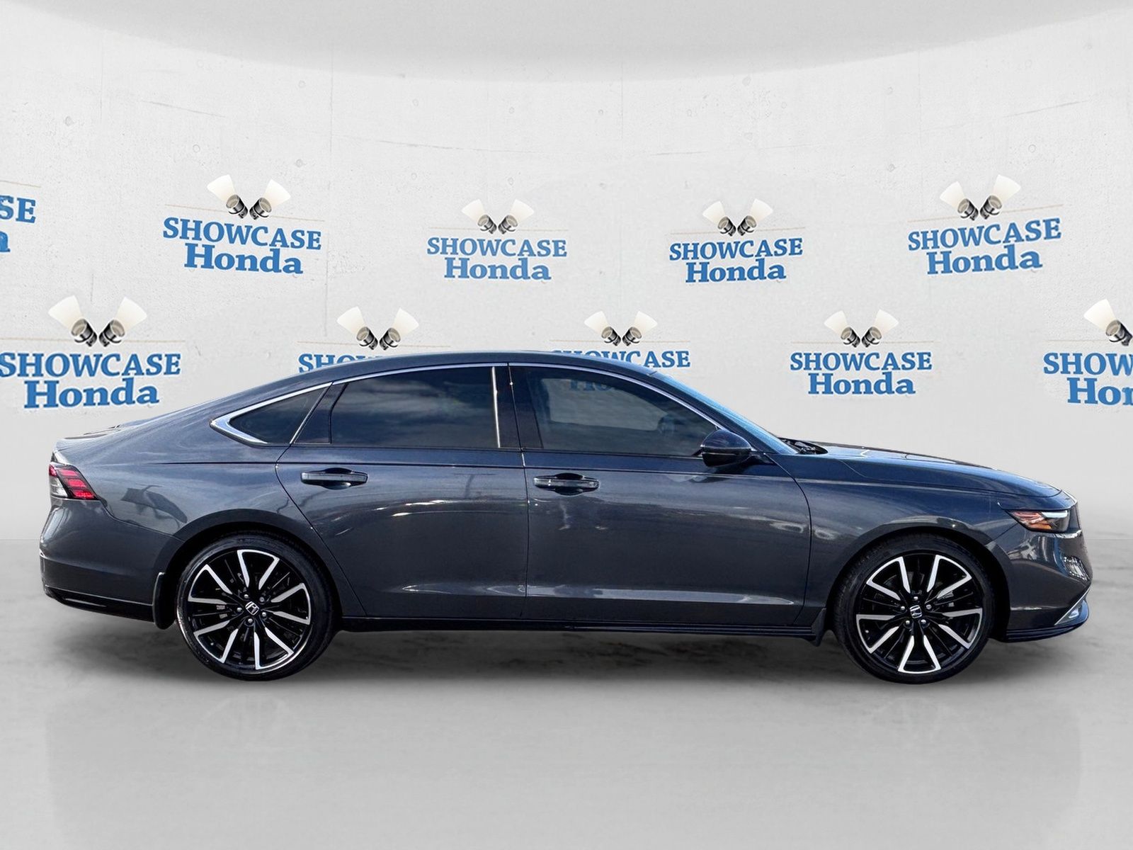 2024 Honda Accord Hybrid Touring - Photo 9
